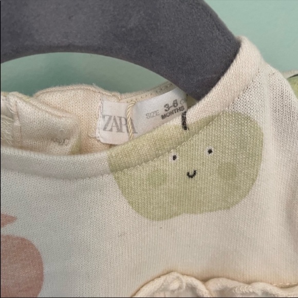 Zara Apples Jumpsuit - Picture 5 of 8